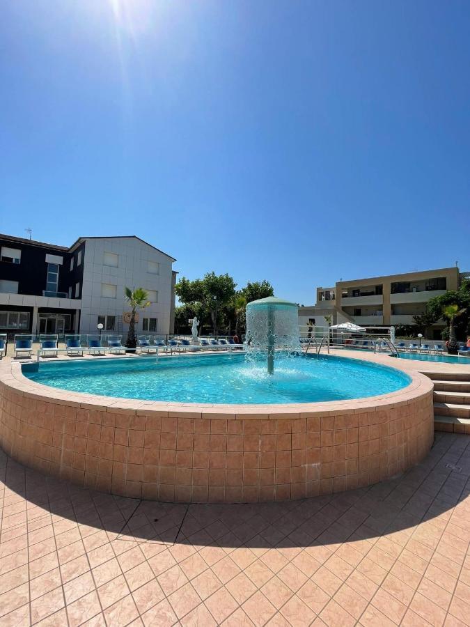 Color Perla Village Bellaria-Igea Marina Zewnętrze zdjęcie