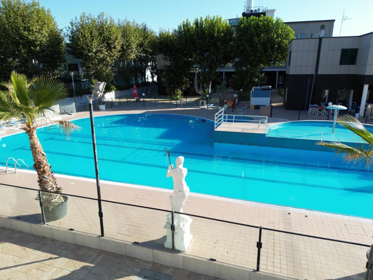 Color Perla Village Bellaria-Igea Marina Zewnętrze zdjęcie