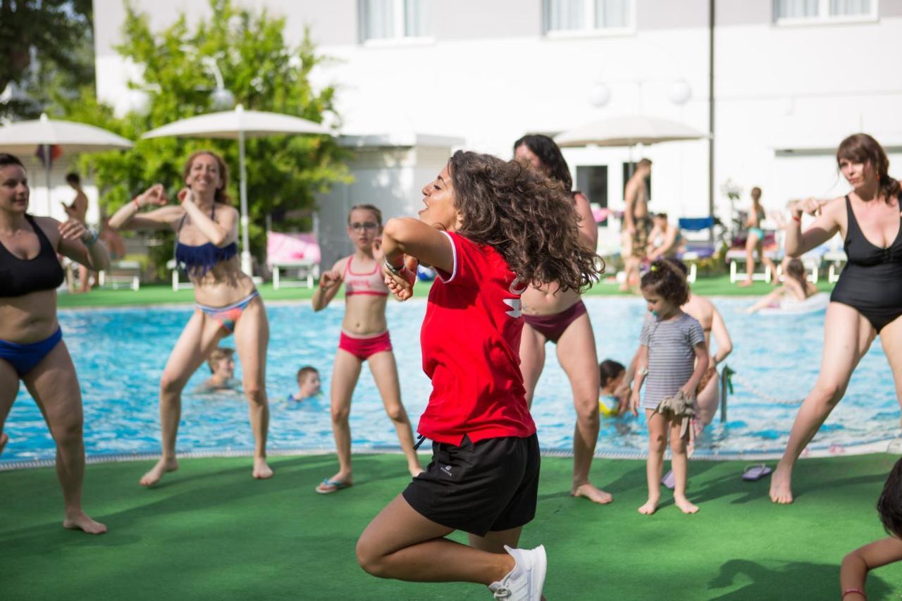 Color Perla Village Bellaria-Igea Marina Zewnętrze zdjęcie